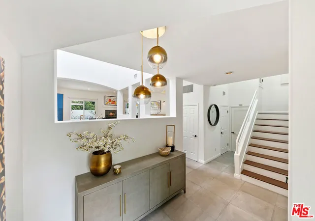 Photo 3 of Condo for sale at 6435 Zumirez Dr #9, Malibu, CA 90265 | MLS# 26835211 | Listing updated on 2026-10-01