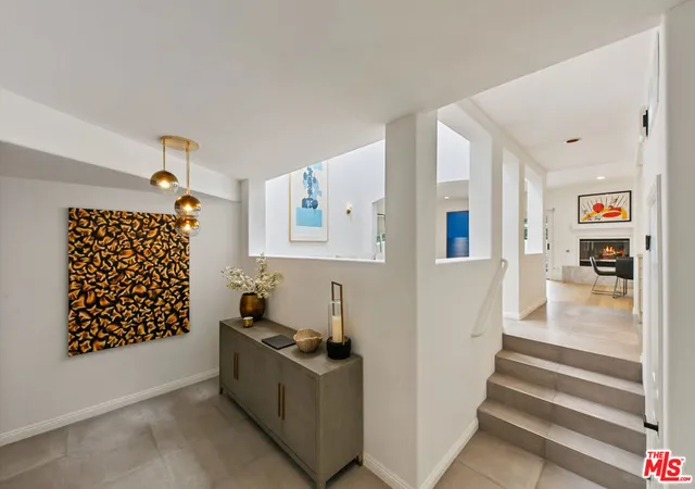 Photo 4 of Condo for sale at 6435 Zumirez Dr #9, Malibu, CA 90265 | MLS# 26835211 | Listing updated on 2026-10-01