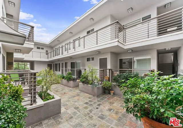 Homes for sale in Santa Monica, CA | 832 Euclid Street, Santa Monica, CA 90403 | Houzeo