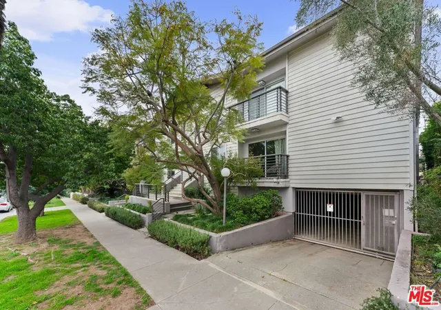Homes for sale in Santa Monica, CA | 832 Euclid St #105, Santa Monica, CA 90403 | MLS# 26835309
