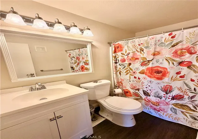 Homes for sale in Long Beach, CA | 3425 E 15th Street, Long Beach, CA 90804 | Houzeo