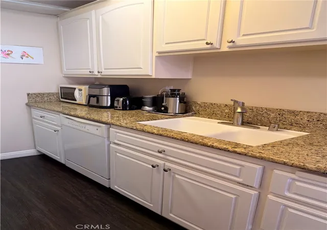 Homes for sale in Long Beach, CA | 3425 E 15Th St, Long Beach, CA 90804