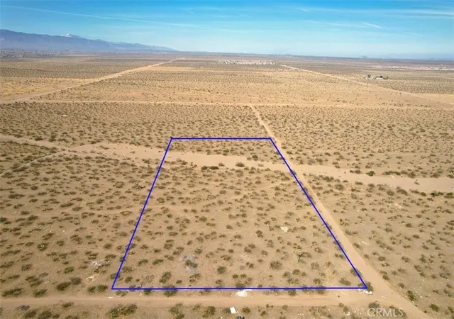 2nd image of 8 Maricopa Rd, Victorville, CA 92392 | MLS# HD26107786