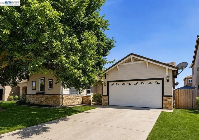 4th image of 530 Seaport Village Dr, Livingston, CA 95334 | MLS# 41135159
