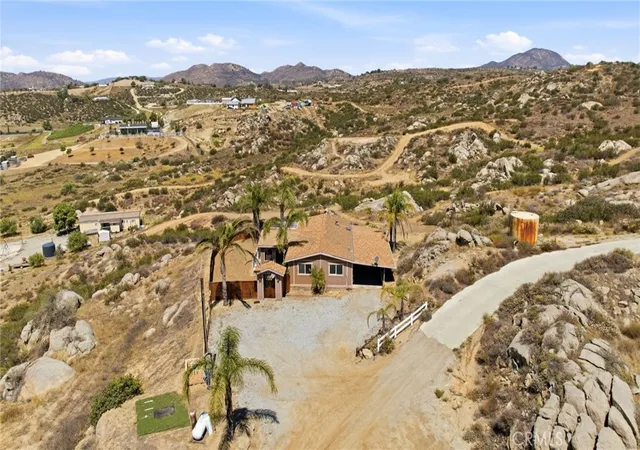 Photo 2 of Manufactured home for sale at 40100 Owl Valley, Temecula, CA 92592 | MLS# SW26107867 | Listing updated on 2026-09-29
