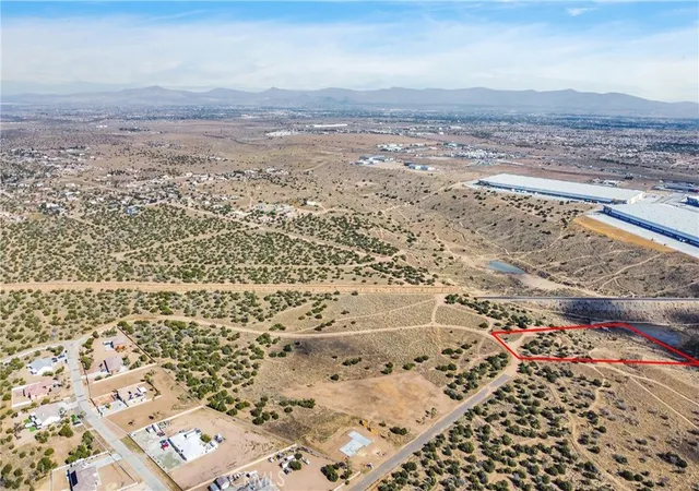 Photo 1 of Land for sale at 0 Heartland Cir, Oak Hills, CA 92344 | MLS# HD26107907 | Listing updated on 2026-05-18