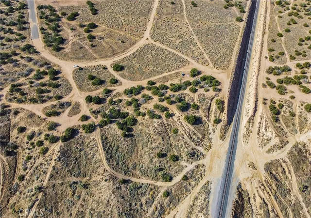 Photo 3 of Land for sale at 0 Heartland Cir, Oak Hills, CA 92344 | MLS# HD26107907 | Listing updated on 2026-05-18