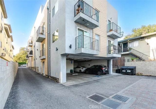 Homes for sale in Los Angeles, CA | 3324 Chapman, Los Angeles, CA 90065 | MLS# AR26107930