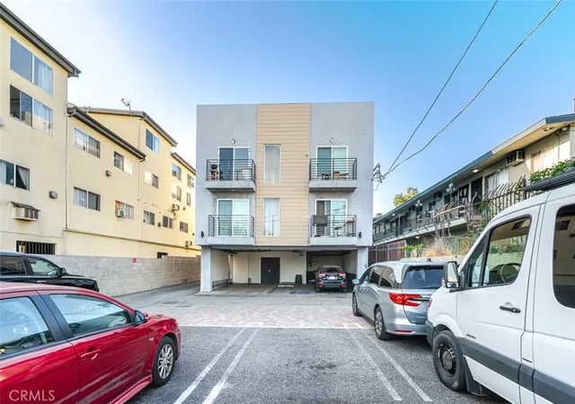 Homes for sale in Los Angeles, CA | 3324 Chapman, Los Angeles, CA 90065 | MLS# AR26107930