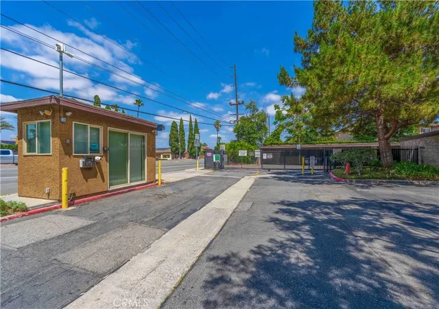 Homes for sale in Long Beach, CA | 7890 E Spring St #16E, Long Beach, CA 90815 | MLS# PW26090434