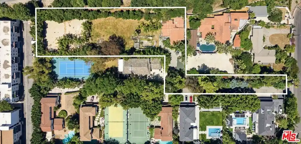 Photo 1 of Single family home for sale at 5457 Encino Ave, Encino, CA 91316 | MLS# 26835603 | Listing updated on 2026-10-12
