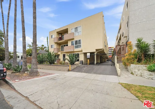 2nd image of 741 S Hobart Blvd, Los Angeles, CA 90005 | MLS# 26666461