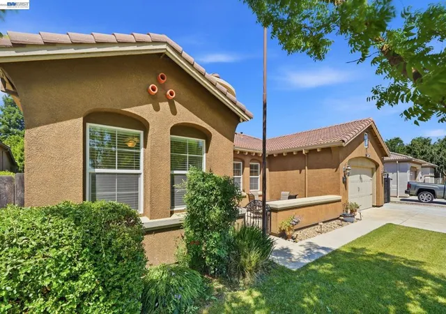 Homes for sale in Manteca, CA | 2359 Happy Valley Ln, Manteca, CA 95336 | MLS# 41135167