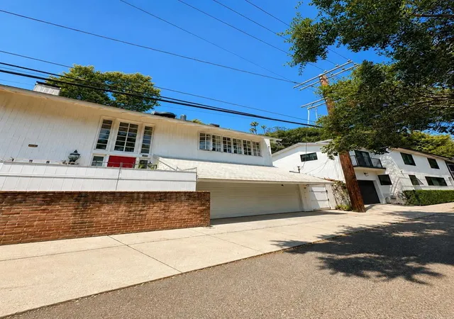 1st image of 507 W Rustic, Santa Monica, CA 90402 | MLS# PTP2603811