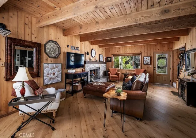 Homes for sale in Lake Arrowhead, CA | 316 Corona (Aka 216 Crest Cir) Cir, Lake Arrowhead, CA 92352 | MLS# IG26108046