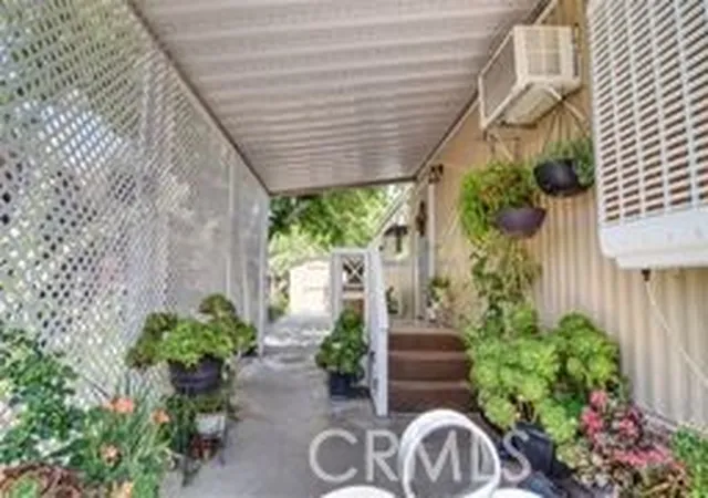 Photo 3 of Manufactured home for sale at 3255 E Ave R #98, Palmdale, CA 93550 | MLS# SR26106786 | Listing updated on 2026-07-04