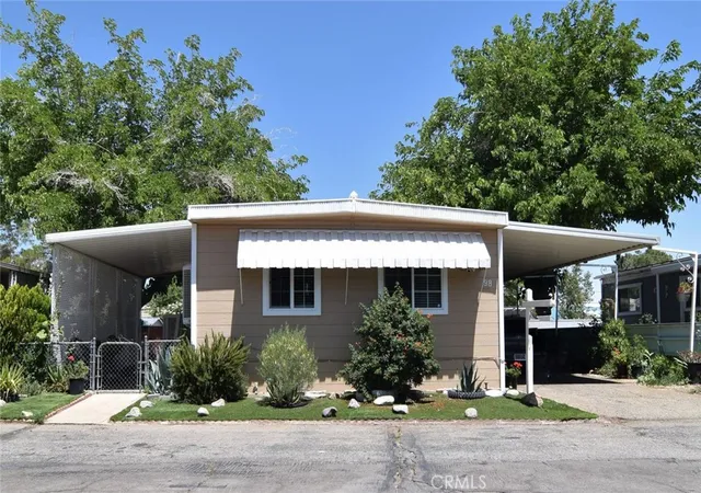 Photo 3 of Manufactured home for sale at 3255 E Ave R #98, Palmdale, CA 93550 | MLS# SR26106786 | Listing updated on 2026-07-04
