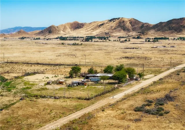 Photo 3 of Manufactured home for sale at 13470 De Sabla, Santa Margarita, CA 93453 | MLS# SC26108099 | Listing updated on 2026-09-10