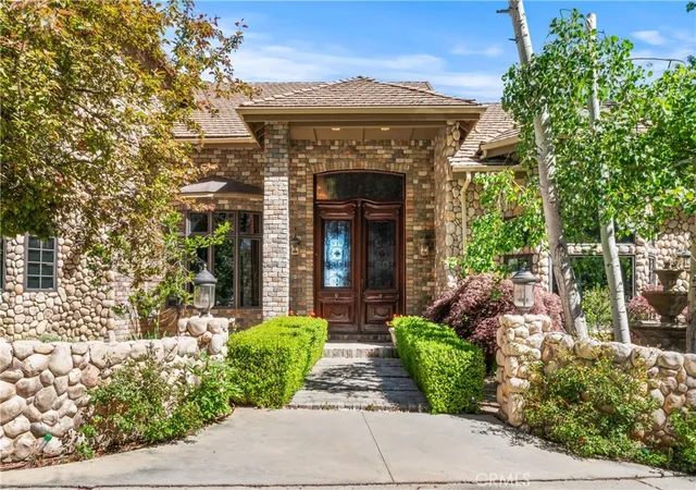 4th image of 293 Fairway, Lake Arrowhead, CA 92352 | MLS# IG26069860