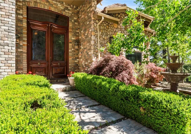 5th image of 293 Fairway, Lake Arrowhead, CA 92352 | MLS# IG26069860
