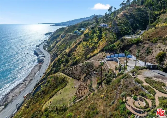 Homes for sale in Malibu, CA | 20542 Seaboard Rd, Malibu, CA 90265 | MLS# 26835687