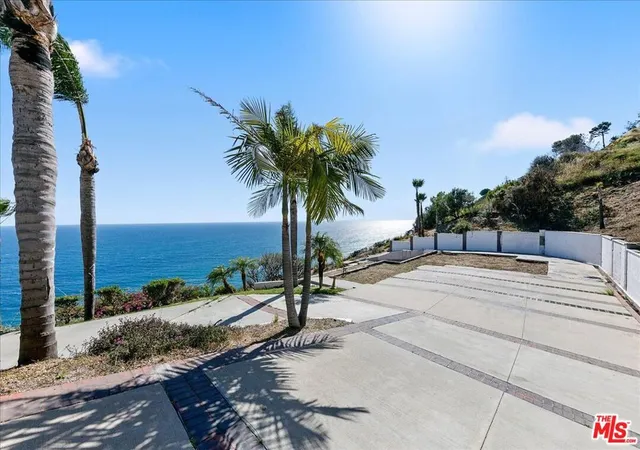 Homes for sale in Malibu, CA | 20542 Seaboard Rd, Malibu, CA 90265 | MLS# 26835687