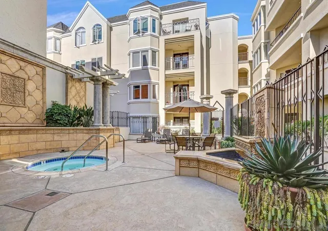 4th image of 655 Columbia St #110, San Diego, CA 92101 | MLS# 260012025SD