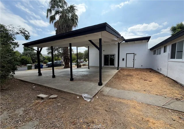 Photo 3 of Sale Pending at 20439 Malden St, Winnetka, CA 91306 | MLS# CV26096643 | Listing updated on 2026-09-10