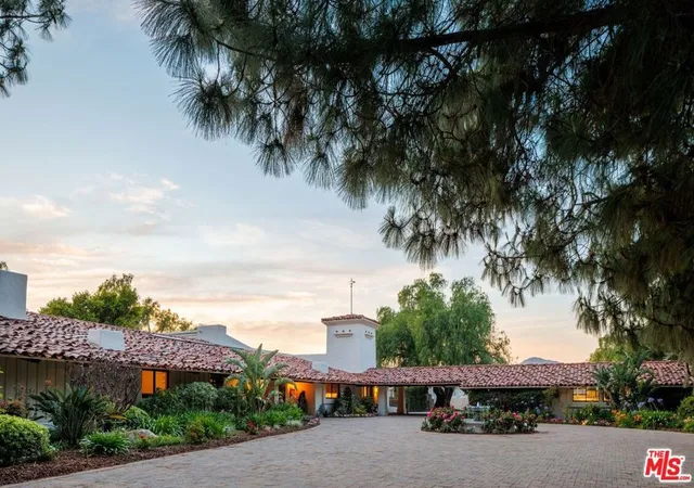 Homes for sale in Agoura Hills, CA | 28611 Bamfield Dr, Agoura Hills, CA 91301 | MLS# 26835707