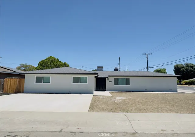 Homes for sale in Visalia, CA | 1138 Valley St, Visalia, CA 93277 | MLS# IV26108211