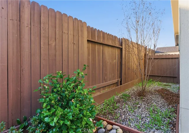 Homes for sale in Bakersfield, CA | 1225 Taft Hwy #5, Bakersfield, CA 93307 | MLS# OC26108222