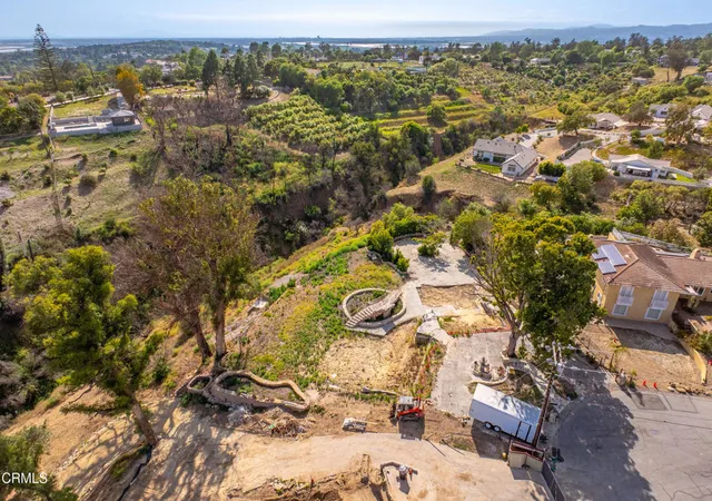 2nd image of 183 Cerro Crest Dr, Camarillo, CA 93010 | MLS# V1-36481