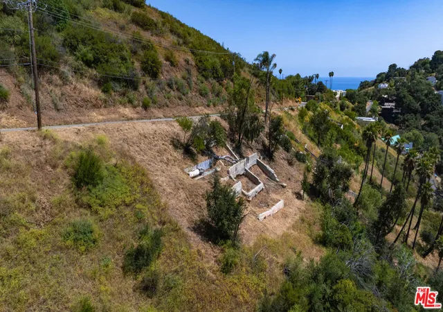 Photo 4 of Land for sale at 4015 Latigo Cyn Rd, Malibu, CA 90265 | MLS# 26835643 | Listing updated on 2026-09-21