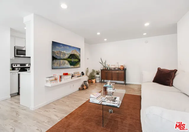 Photo 1 of Condo for sale at 525 N Sycamore Ave #301, Los Angeles, CA 90036 | MLS# 26835811 | Listing updated on 2026-09-23