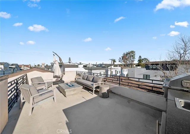 3rd image of 1/2 Poinsettia Ave, Corona Del Mar, CA 92625 | MLS# NP26108267