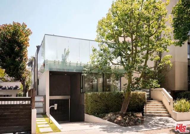 Photo 3 of Condo for sale at 732 Huntley Dr #1, West Hollywood, CA 90069 | MLS# 26835229 | Listing updated on 2026-05-26