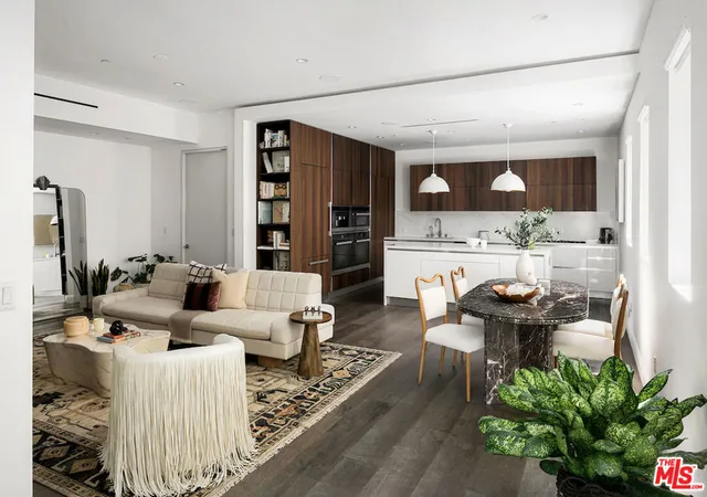 Listing Photo 5 - Condo for sale in building located at 732 Huntley Dr, West Hollywood, CA 90069 - Unit #1