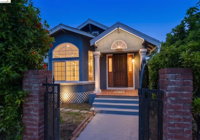 1st image of 5081 Congress Ave, Oakland, CA 94601 | MLS# 41135199