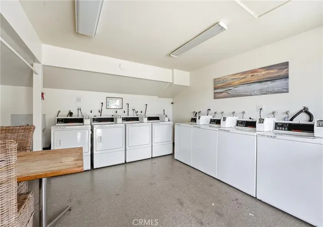 51st image of 14 Cottonwood Ln, Seal Beach, CA 90740 | MLS# OC26108027