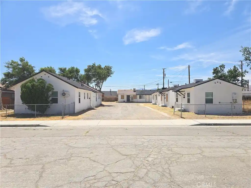Photo 1 of Sale Pending at 16039 L, Mojave, CA 93501 | MLS# SR26108389 | Listing updated on 2026-10-21
