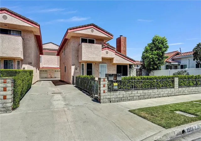 Photo 3 of Townhouse for sale at 227 California St #A, Arcadia, CA 91006 | MLS# AR26108386 | Listing updated on 2026-10-09
