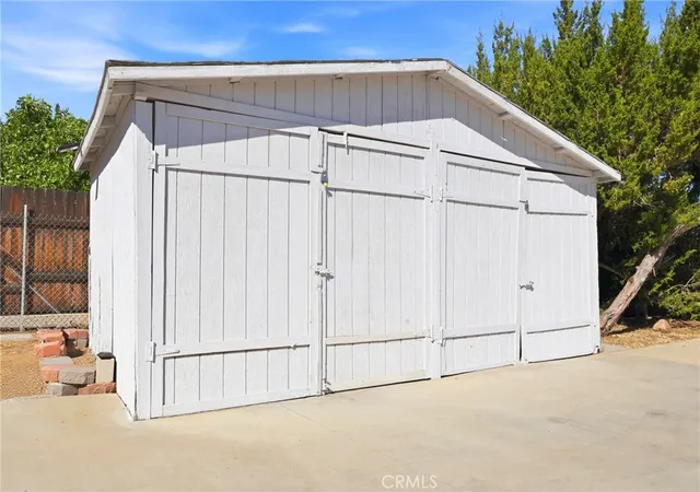 Homes for sale in Hesperia, CA | 7008 Summit Valley, Hesperia, CA 92345 | MLS# IV26108456