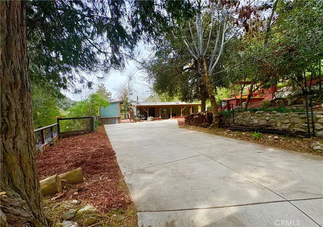 3rd image of 36750 Hilltop, Mentone, CA 92359 | MLS# SW26108020