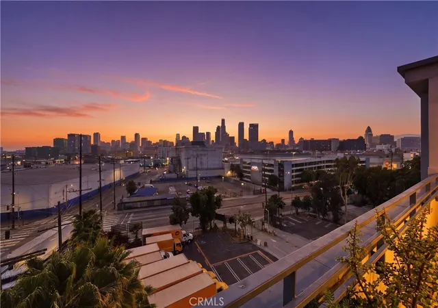 21st image of 825 E 4th St #101, Los Angeles, CA 90013 | MLS# PW26107781