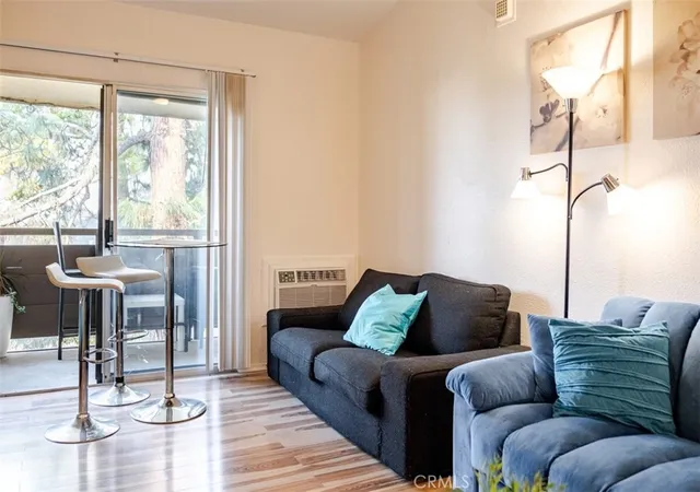 2nd image of 1621 Hotel Circle S #E320, San Diego, CA 92108 | MLS# ND26107308