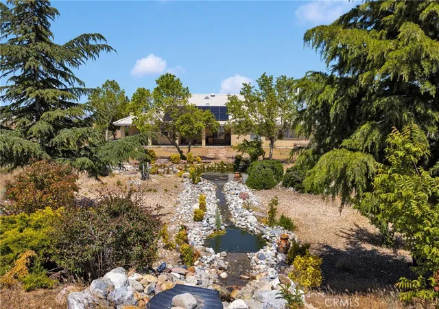 3rd image of 5295 Snow Line Dr, Phelan, CA 92371 | MLS# PW26108507