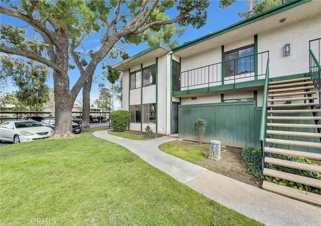 4th image of 1735 E Washington St #B28, Colton, CA 92324 | MLS# SB26108608