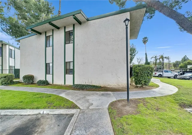 5th image of 1735 E Washington St #B28, Colton, CA 92324 | MLS# SB26108608