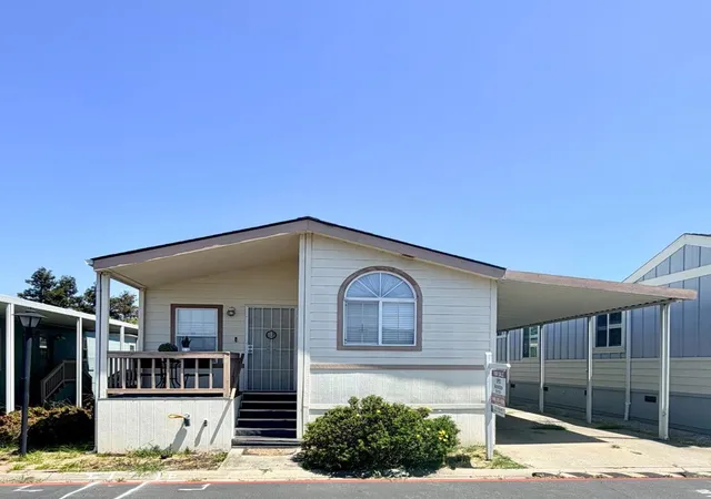 Photo 1 of Manufactured home for sale at 555 Umbarger Rd #43, San Jose, CA 95111 | MLS# ML82046487 | Listing updated on 2026-09-28