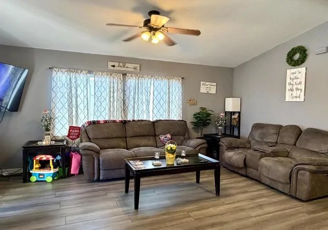 Photo 2 of Manufactured home for sale at 555 Umbarger Rd #43, San Jose, CA 95111 | MLS# ML82046487 | Listing updated on 2026-09-28